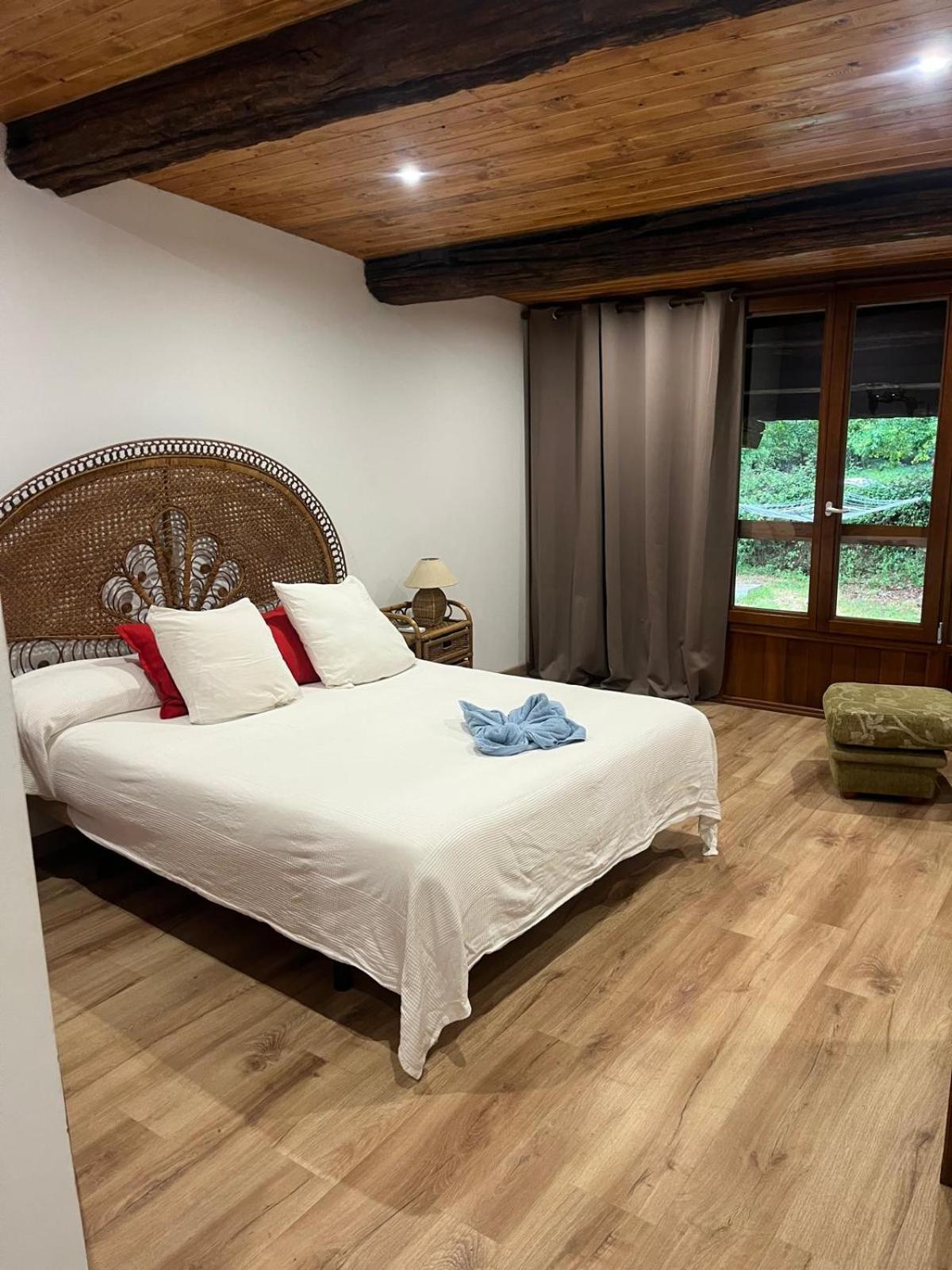 Albergue Bergando 네그레라 외부 사진